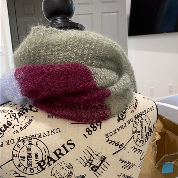 Hand-made Mohair & Silk Scarf - Picture 3 of 5